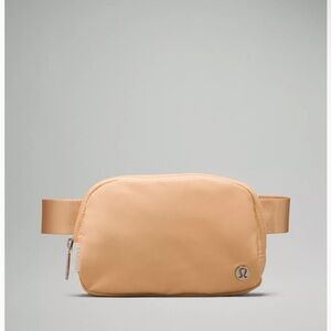 NEW LULULEMON EVERYWHERE BELT BAG SUMMER GLOW